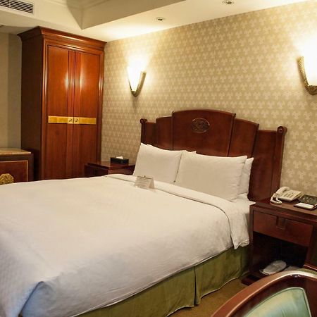 Royal Palace Hotel Тайбэй Экстерьер фото
